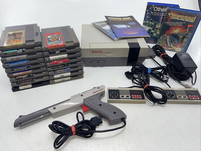 18 Valuable Things To Look For At Goodwill - Decor Hint Vintage Electronics