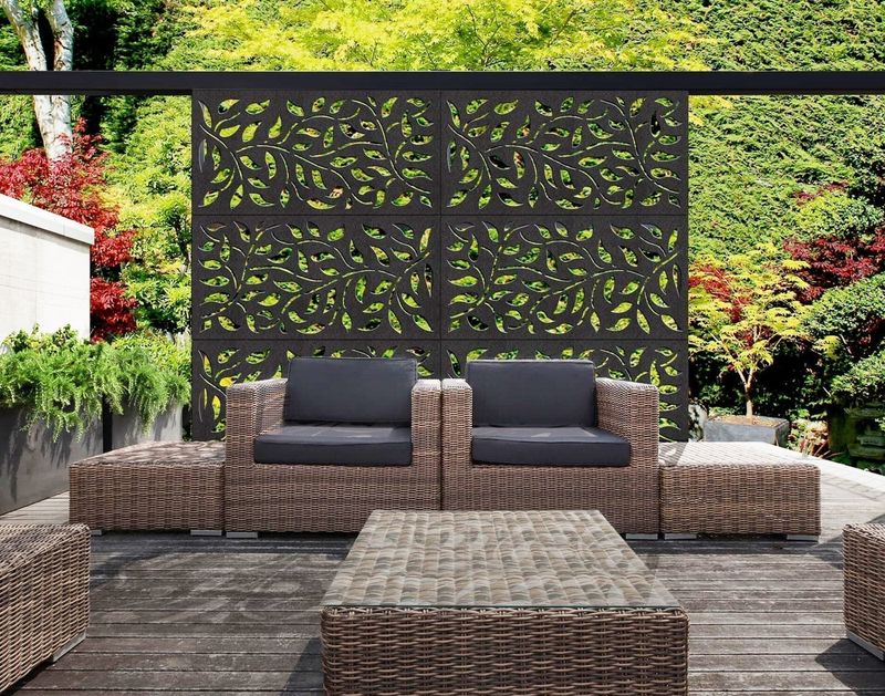 Privacy Hedges And Wooden Screens