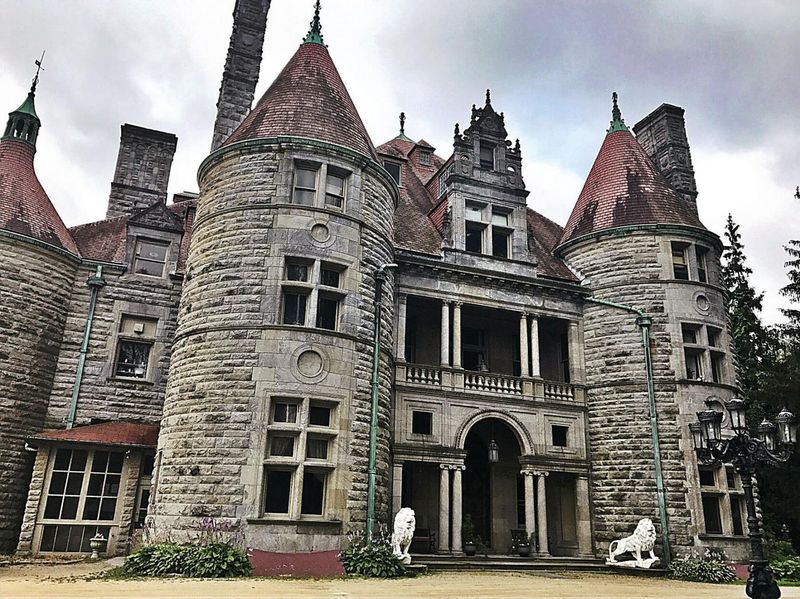 Royal Origins In Great Barrington