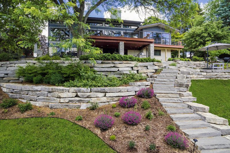 The Look Of Washington 10 Beloved Outdoor Trends And 4 That Truly Impress - Decor Hint Tiered Garden Layouts
