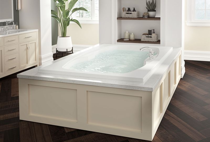 Oversized Soaking Tubs Already Draining Away