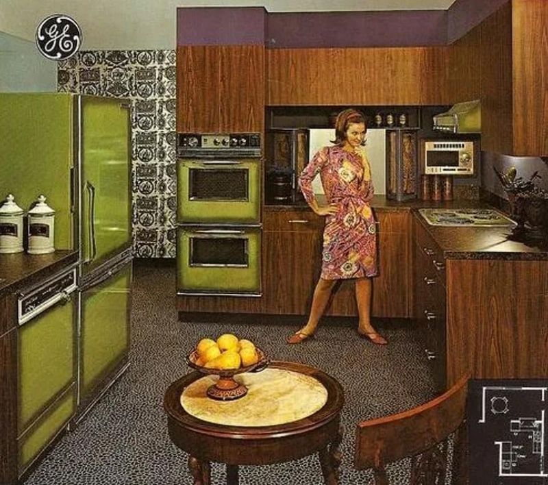 10 Old-School Home Features That Should Never Make A Comeback And 5 That Never Should Have Been A Thing According To Pros - Decor Hint Avocado Green Appliances