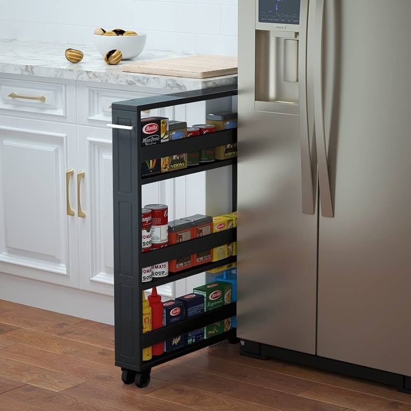 Pull-out pantry