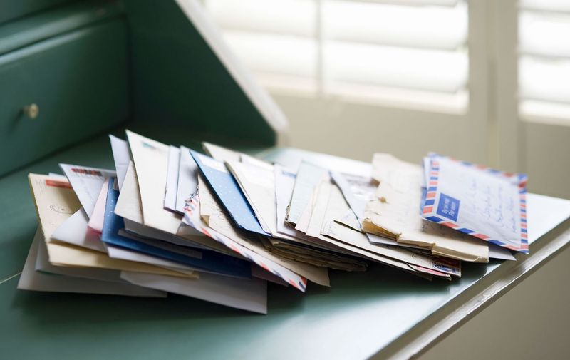 10 Sneaky Details That Make Your Home Feel Messy And 8 That Should Never Be There - Decor Hint Random Piles of Mail