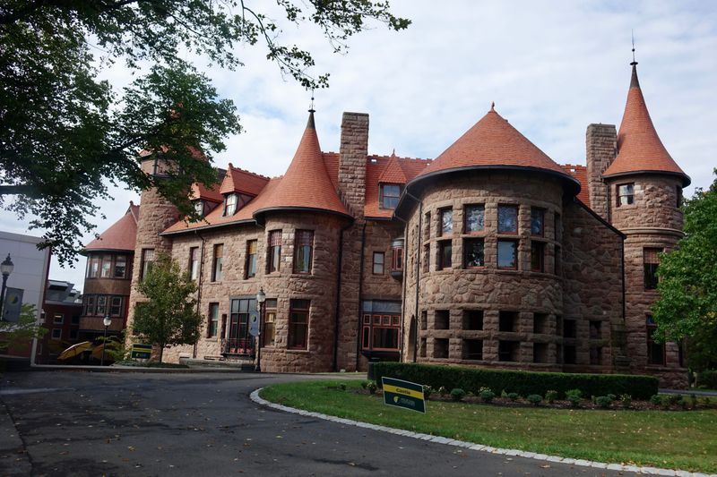 22 Millionaire Mansions In The US You've Never Heard Of (But Should) - Decor Hint Iviswold Castle – Rutherford, New Jersey