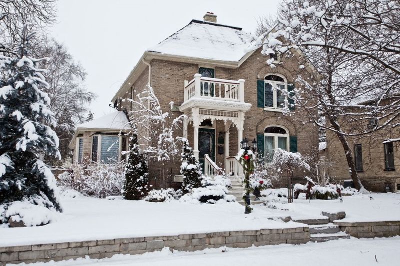 8 Curb Appeal Classics Michigan Homeowners Can't Stop Showing Off - Decor Hint Classic Shutters That Withstand Brutal Winters