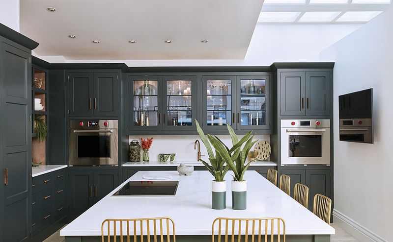24 Clever Upgrades Designers Swear By For A High-End Kitchen Vibe - Decor Hint Glass Front Cabinets
