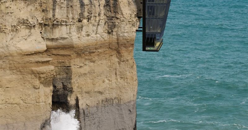 13 Distinctive Homes Built With Nature In Focus - Decor Hint The Cliff House in Australia