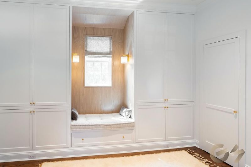 17 Furniture Arrangements That Make Any Room Look Larger - Decor Hint Incorporate Built-In Storage