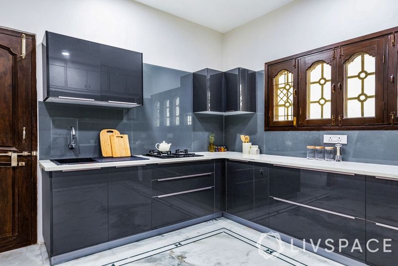 7 Kitchen Cabinet Styles Designers Recommend And 5 They Say To Avoid - Decor Hint High-Gloss Lacquered Cabinets - Maintenance Nightmare