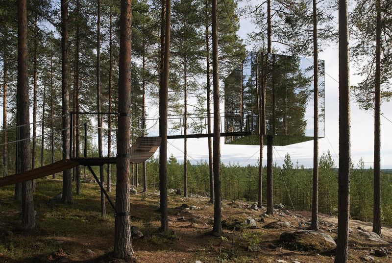 14 Luxury Treetop Homes For Living The High Life - Decor Hint The Mirrorcube in Sweden
