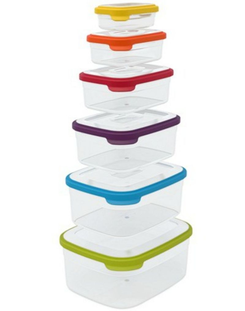 I've Seen These 10 Common Kitchen Items Crowd New York Homes And These 10 Transform Them Into Luxe Spaces - Decor Hint Mismatched Plastic Containers