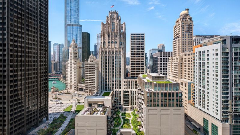 11 Home Types In Illinois Set To Fall In Value (And 9 That Could Be Smart Buys) - Decor Hint Luxury High-Rise Condos in Downtown Chicago