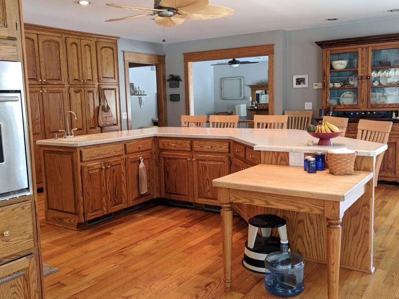 Heavy Oak Woodwork