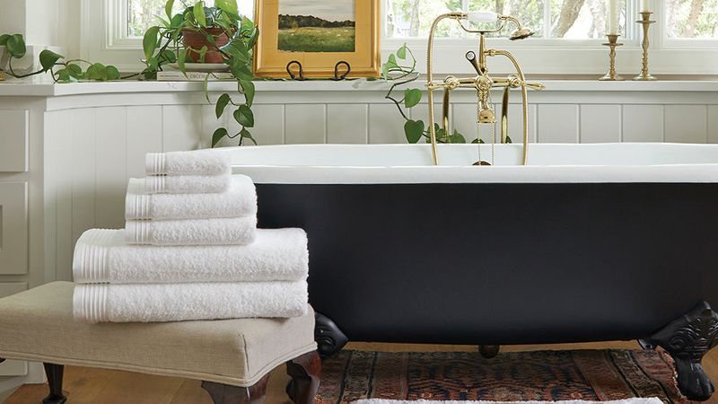 13 Simple Decor Choices That Instantly Make Your Home Look More Expensive - Decor Hint Plush Towels Upgrade Your Bathroom