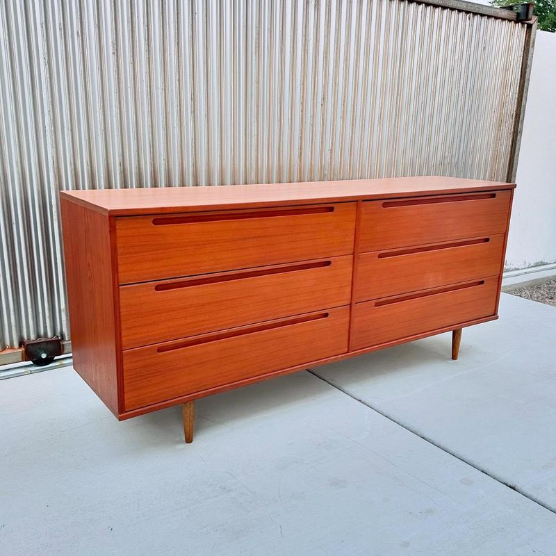 Tucson Collectors Forecast These 7 Antiques To Skyrocket And 8 To Sell Immediately - Decor Hint Mid-Century Dressers