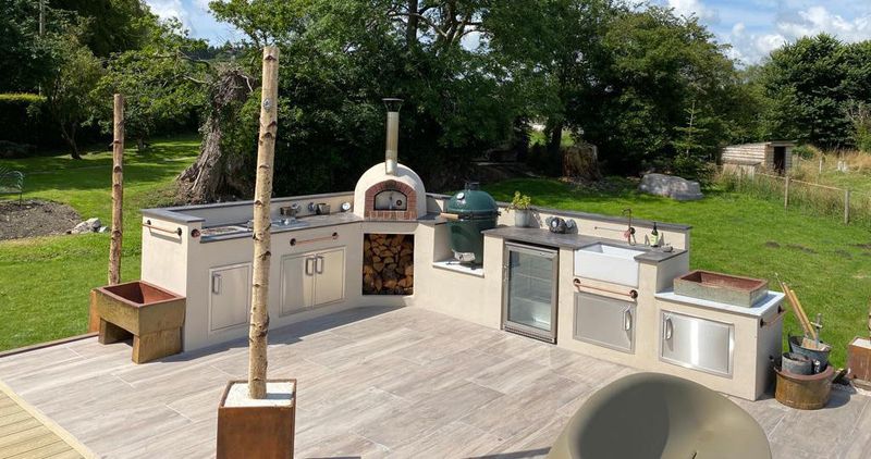 L-Shaped Outdoor Kitchen Layout