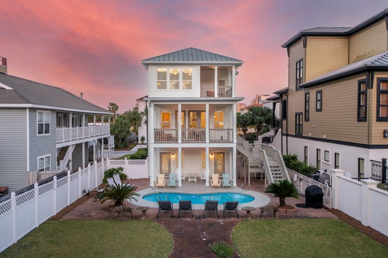 10 Florida Properties On The Rise And 4 More Buyers Are Chasing Hard - Decor Hint Vacation Homes In Destin
