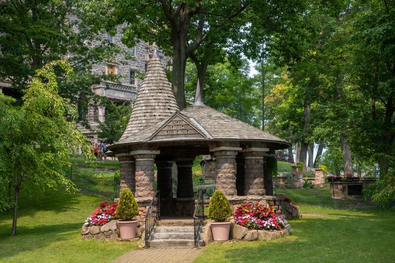 Arched Entry & Gazebo