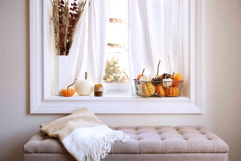19 Game-Changing Home Styling Tricks You'll Wish You Knew Sooner - Decor Hint Rotate decor seasonally to refresh the look