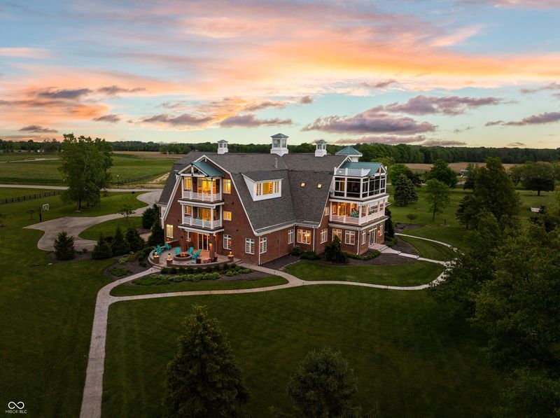 Indiana's Top 9 Homes Increasing In Price, Especially Those With Spacious Master Bedrooms - Decor Hint Zionsville Farmhouse Revivals