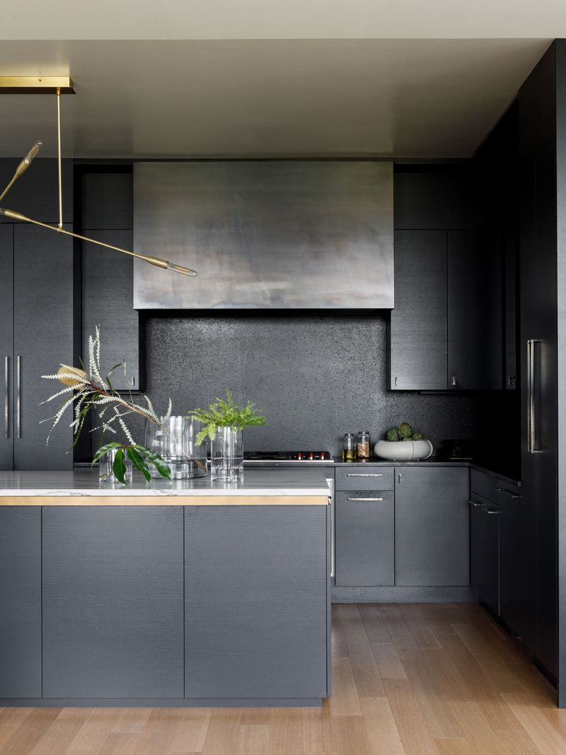 New Mexico Designers Say These 12 Kitchen Looks Are Dated Stick With 10 These Instead - Decor Hint Matte Finishes (instead)