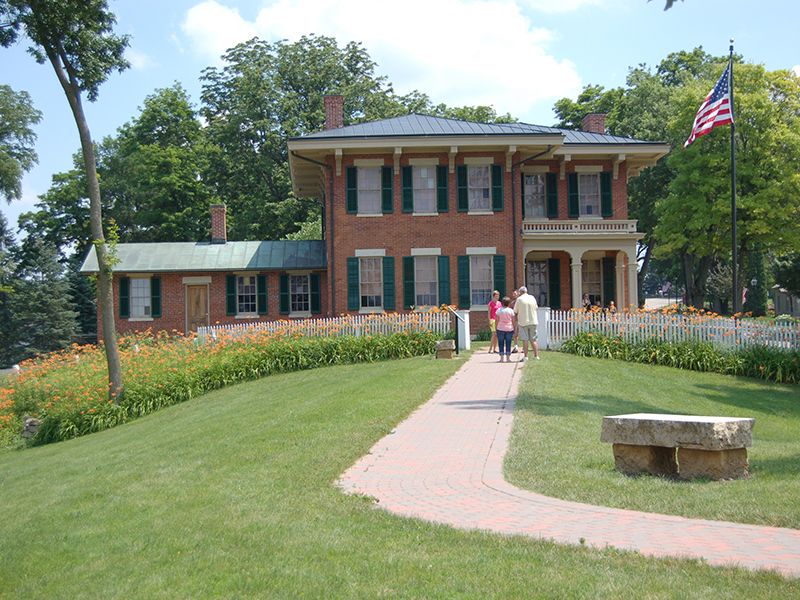 Landscaping Around The Grant Home