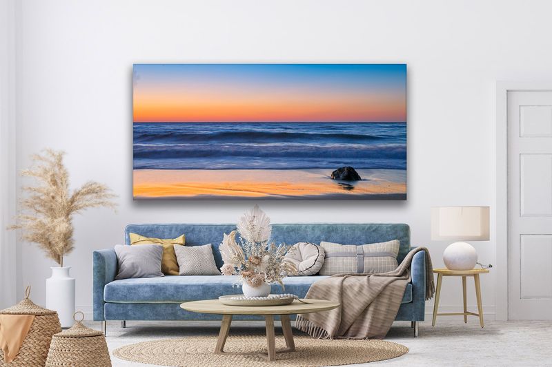 10 Fresh Coastal Decorating Ideas From California Interiors - Decor Hint Oversized Beach Photography