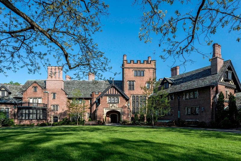 Inside 25 Luxurious Homes Of The Richest Gilded Age Families In USA - Decor Hint Stan Hywet Hall: Rubber Baron's Tudor Manor