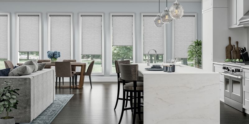 According To Experts 10 Things Hurting Your Illinois Kitchen's Style (And 10 That Help) - Decor Hint Minimal Window Coverings (helping)
