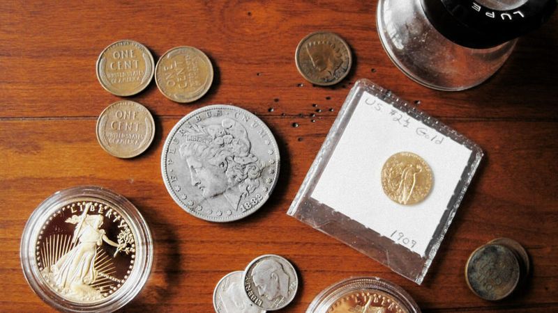36 Things In Your Home You’ll Regret Throwing Out In 10 Years - Decor Hint Old Coins and Currency