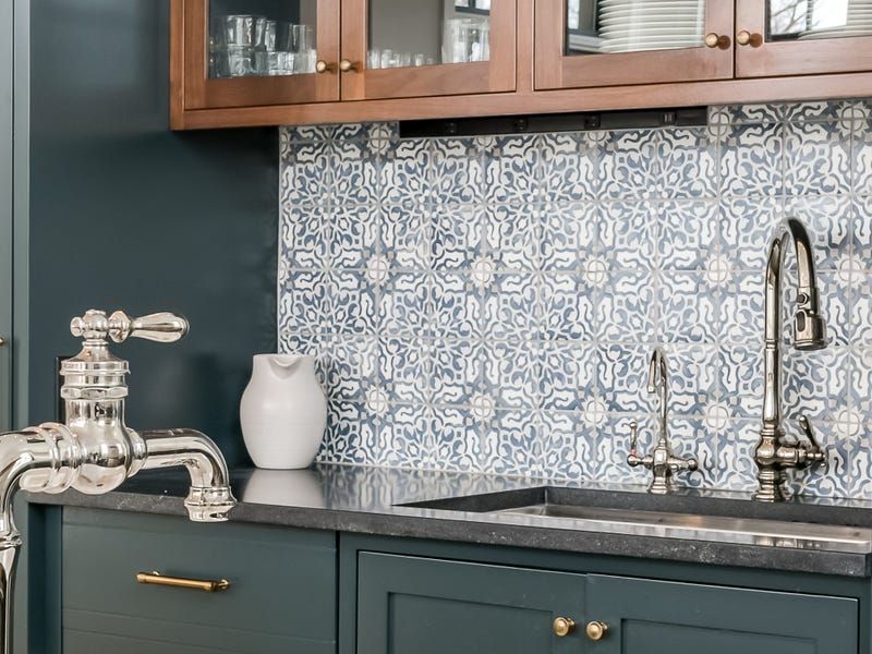 22 Costly Home Renovations That You Should Avoid - Decor Hint Faux Luxury Finishes That Look Cheap