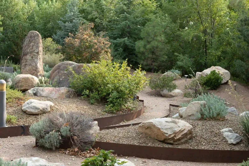 These 6 Arizona-Inspired Designs Are Changing The Look Of Virginia Yards - Decor Hint Statement Boulders And Rock Formations