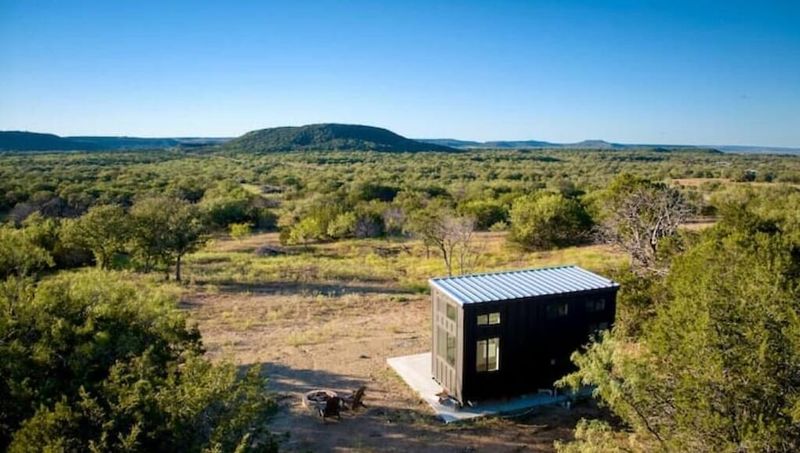 22 Coolest Tiny Homes On Wheels Cruising Around Texas - Decor Hint Mountain View Tiny