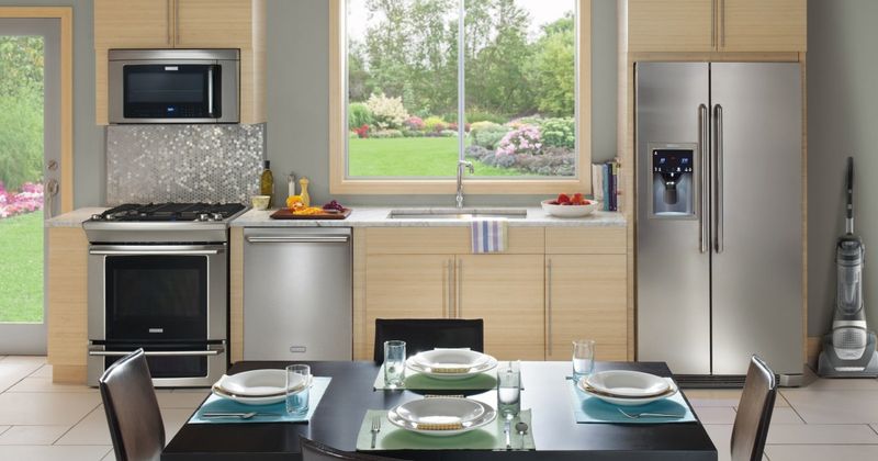 8 Kitchen "Icks" That Instantly Turn Off Homebuyers, According To Real Estate Pros - Decor Hint Mismatched Appliance Graveyard