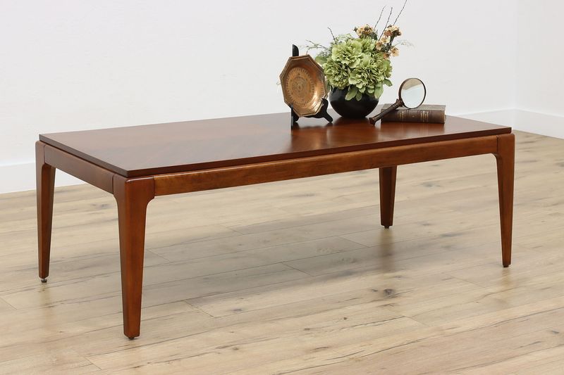 Rediscover 7 Pieces From Boomer Homes That Colorado Designers See Trending And 5 Always Chic Picks - Decor Hint Mid-Century Modern Coffee Tables