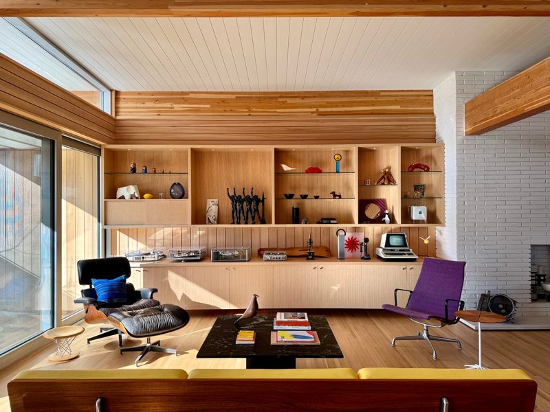 Rediscover 7 Pieces From Boomer Homes That Colorado Designers See Trending And 5 Always Chic Picks - Decor Hint Clean-Lined Shelving Units