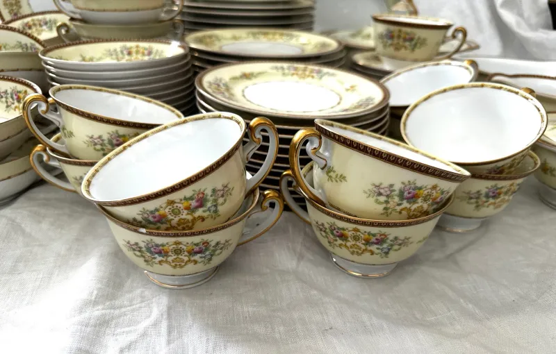 8 Charming Finds From Boise That Prove Idaho's Taste Is Truly Lasting - Decor Hint Hand-Painted China Sets
