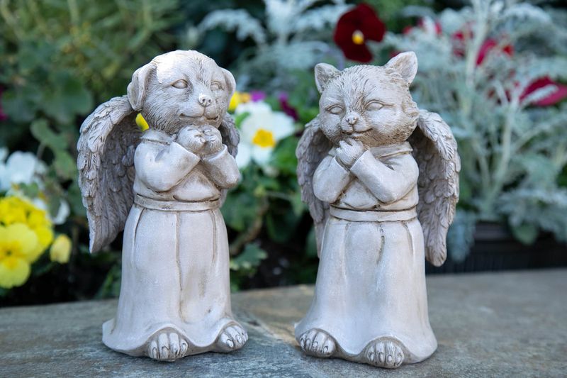 20 Things You Should Not Waste Money On For An Outdoor Space, According To Exterior Designers - Decor Hint Mass-Produced Garden Statues