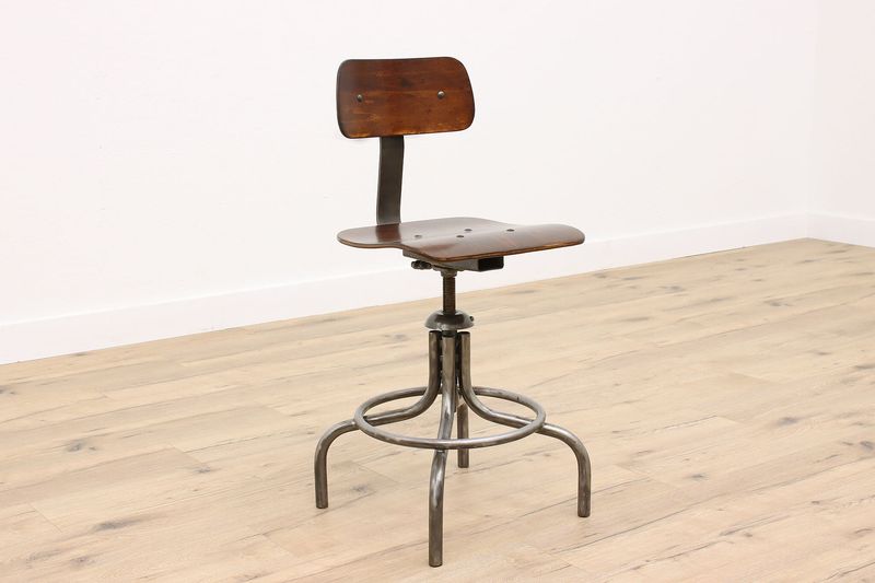 28 Industrial Decorating Ideas For The Whole House - Decor Hint Drafting Stools and Chairs