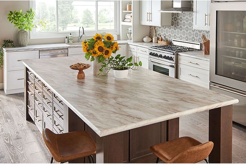 33 Once-Trendy Kitchen Designs That Are Slowly Coming Back - Decor Hint Laminate Countertops