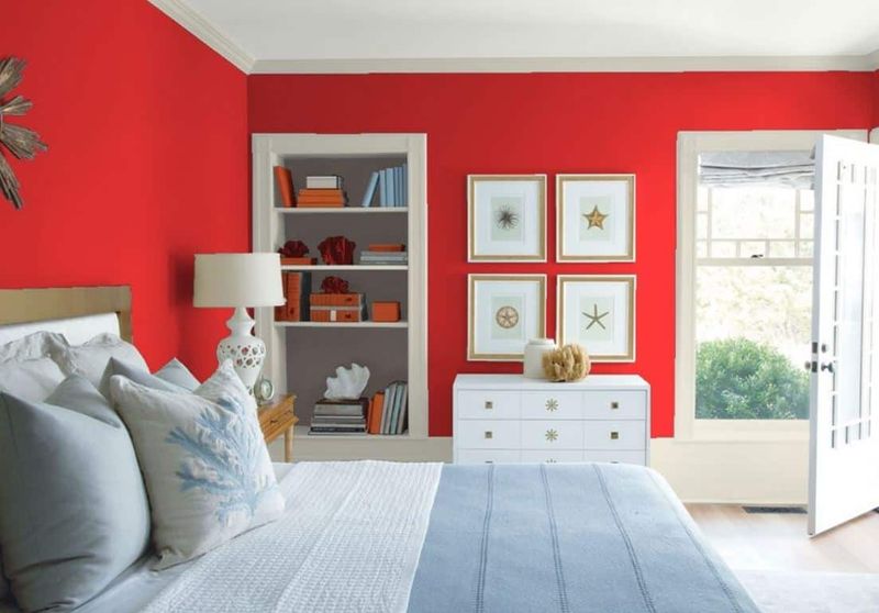 6 Paint Shades Pros Warn Against - And One That Surprisingly Makes The List - Decor Hint Bold Reds