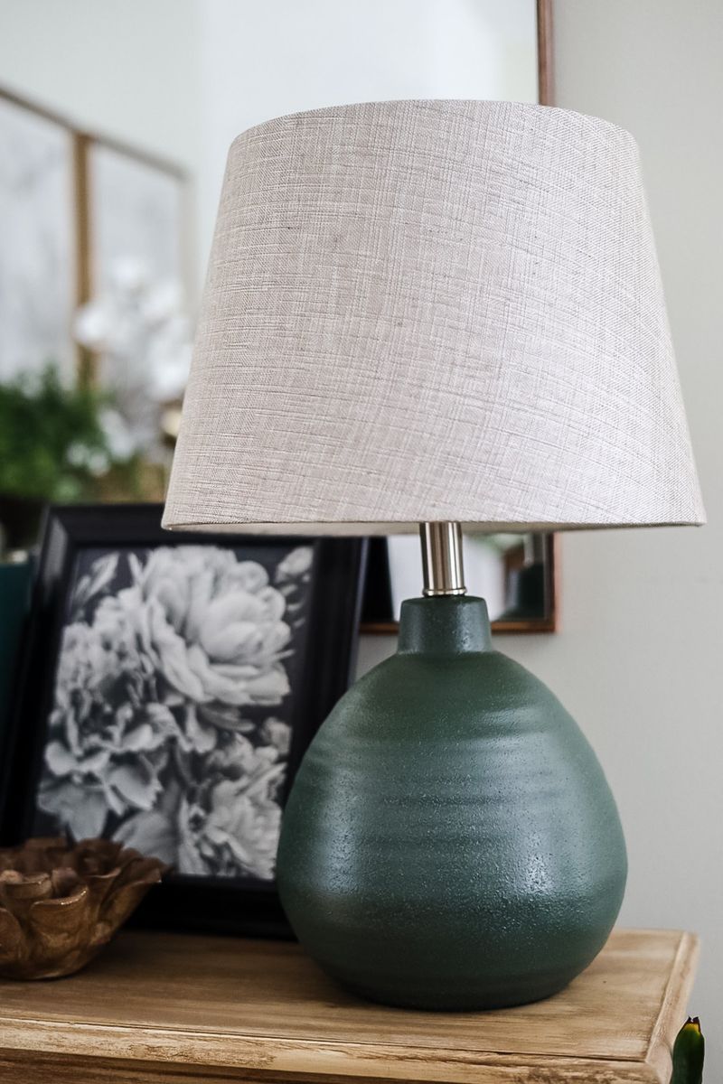 How To Style 14 Of The Most Common Items You'll Find At Thrift Stores In Your Home - Decor Hint Old Lamps