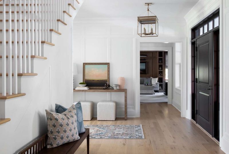 How To Fake A Deep Clean 10 Visual Tricks And 7 Spotless Secrets That Impress Guests - Decor Hint Close Unused Doors
