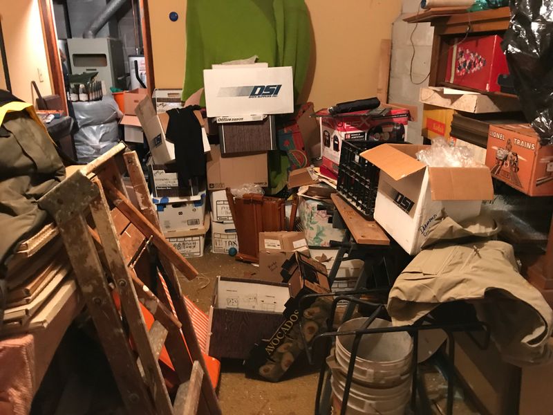 Clutter Chaos Everywhere