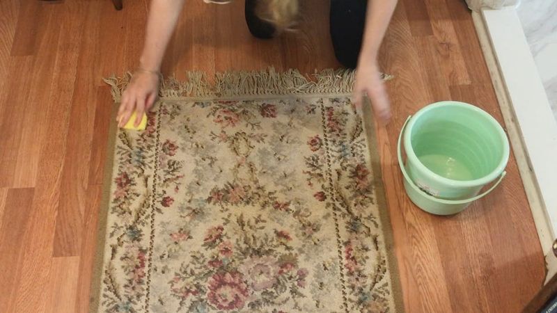10 Household Treasures That Aren't Worth Much And 10 You Shouldn't Even Bother Selling - Decor Hint Stained Area Rugs