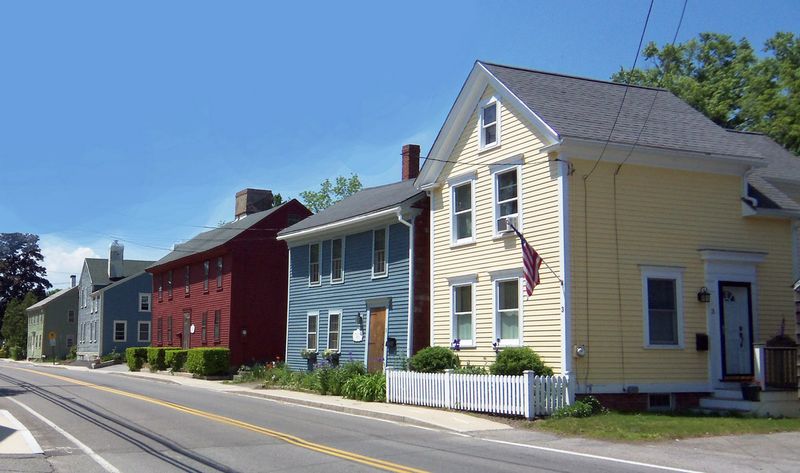 7 Heritage-Inspired Curb Appeal Ideas From Pennsylvania Homes - Decor Hint Historic Color Palettes