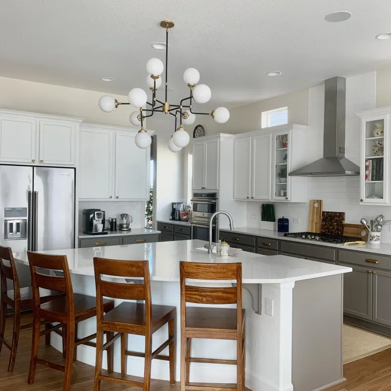 Inside 12 Modern Trends Iowa Experts Warn Against And 7 That Lost All Appeal - Decor Hint Dark Gray Walls