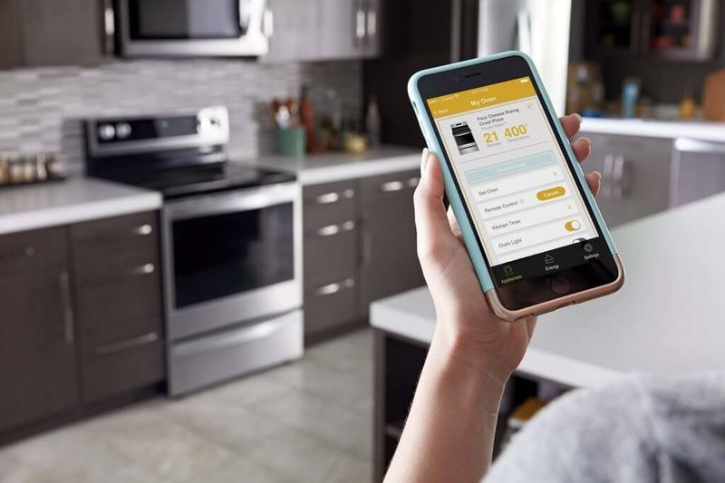 9 Kitchen Features That Impress Buyers, And 5 That Truly Stand Out - Decor Hint Smart Appliances