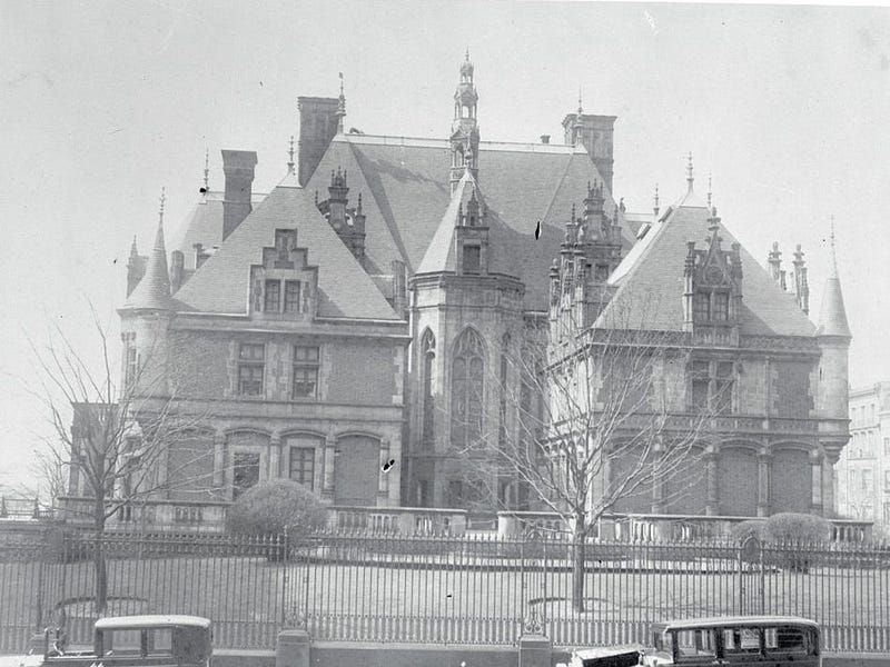 Millionaires' Row Then And Gone: Vintage Photos Of Long-Lost Gilded Age Mansions - Decor Hint William H. Vanderbilt’s Triple Palace On Fifth Avenue
